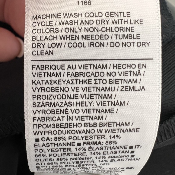 L. L. Bean Women's XS Fair Isle Nordic 100% Merino Wool Crew Turtleneck Sweater - Picture 9 of 9